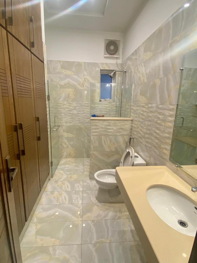 Luxury Guest House In Bahria Town ラーワルピンディー エクステリア 写真