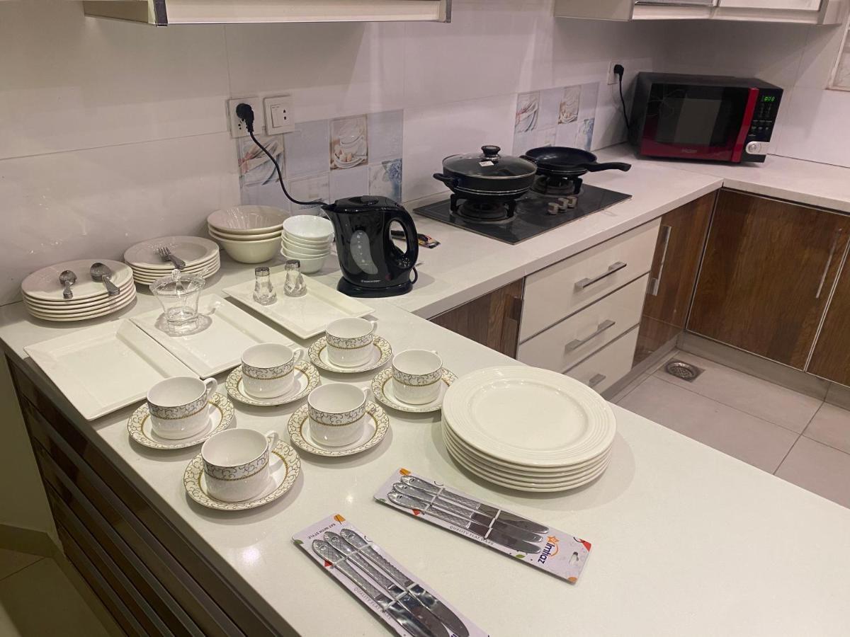 Luxury Guest House In Bahria Town ラーワルピンディー エクステリア 写真