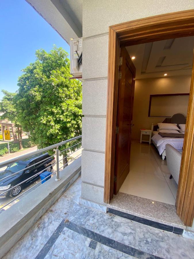 Luxury Guest House In Bahria Town ラーワルピンディー エクステリア 写真