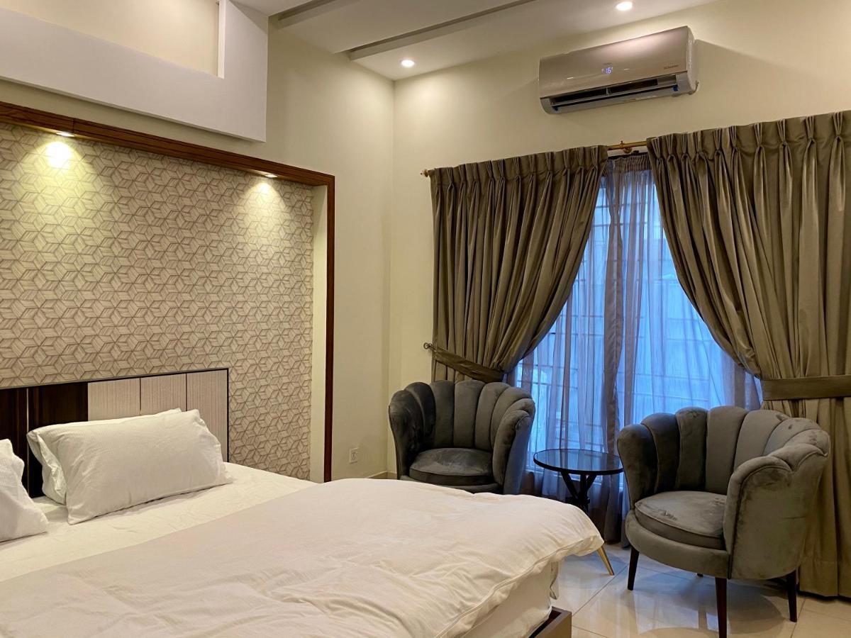 Luxury Guest House In Bahria Town ラーワルピンディー エクステリア 写真