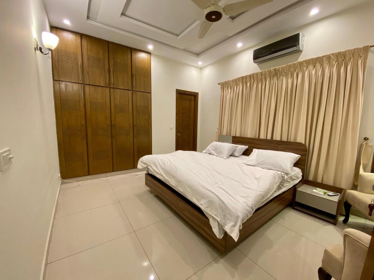 Luxury Guest House In Bahria Town ラーワルピンディー エクステリア 写真